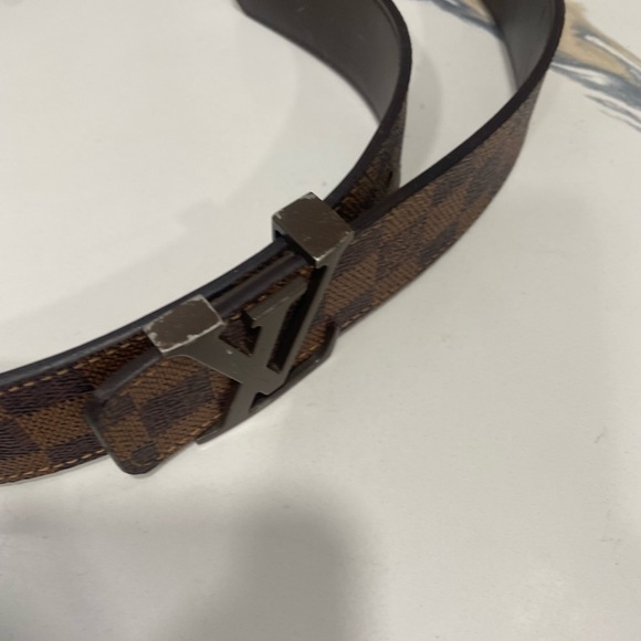Louis Vuitton belt - Picture 2 of 10